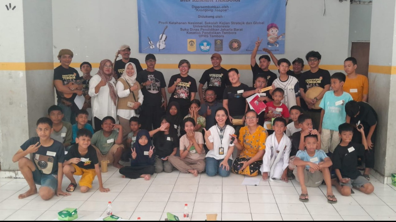 Musik Keroncong dari Tugu untuk Anak dan Remaja di Rusunawa Tambora
            - galeri foto