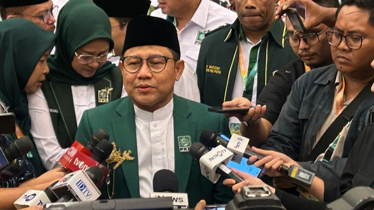 Gaspol! Usai Kembali Terpilih Jadi Ketum PKB, Cak Imin Tunjuk Ma’ruf Amin Jadi Ketua Dewan Syuro
            - galeri foto