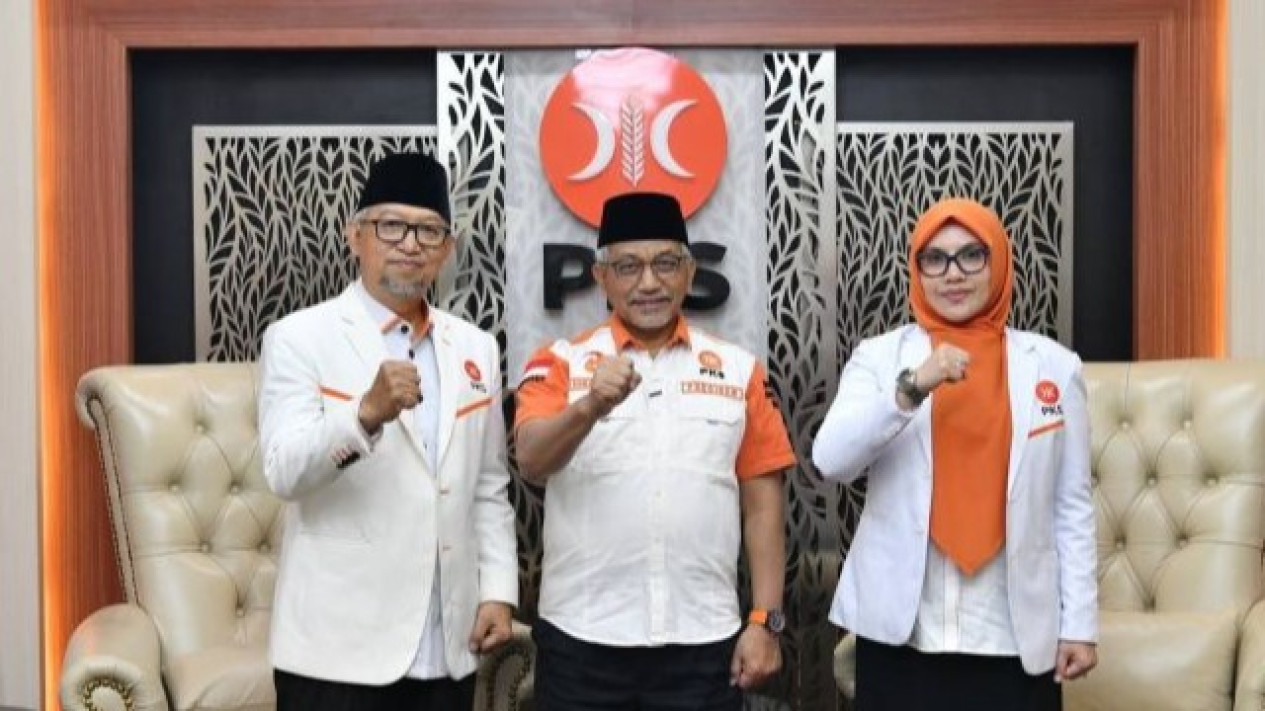 Berkah Putusan MK, PKS Batal Dukung Riza-Marshel di Pilkada Tangsel dan Usung Kadernya Sendiri yakni Ruhama-Shinta
            - galeri foto