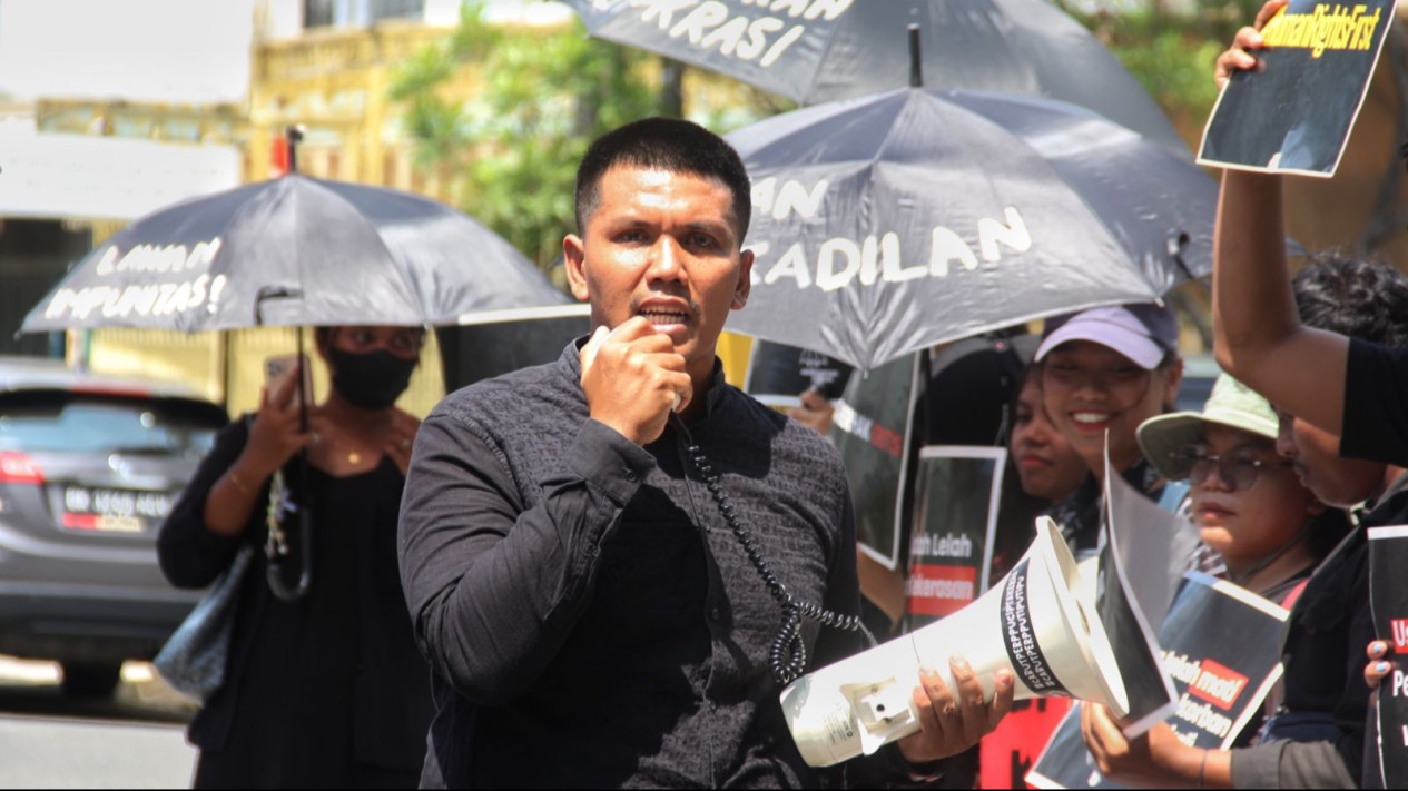 Penangguhan Mantan Bupati Batu Bara Zahir Jadi Sorotan, LBH Medan: Polda Sumut Permainkan Hukum dan Istimewakan Tersangka
            - galeri foto