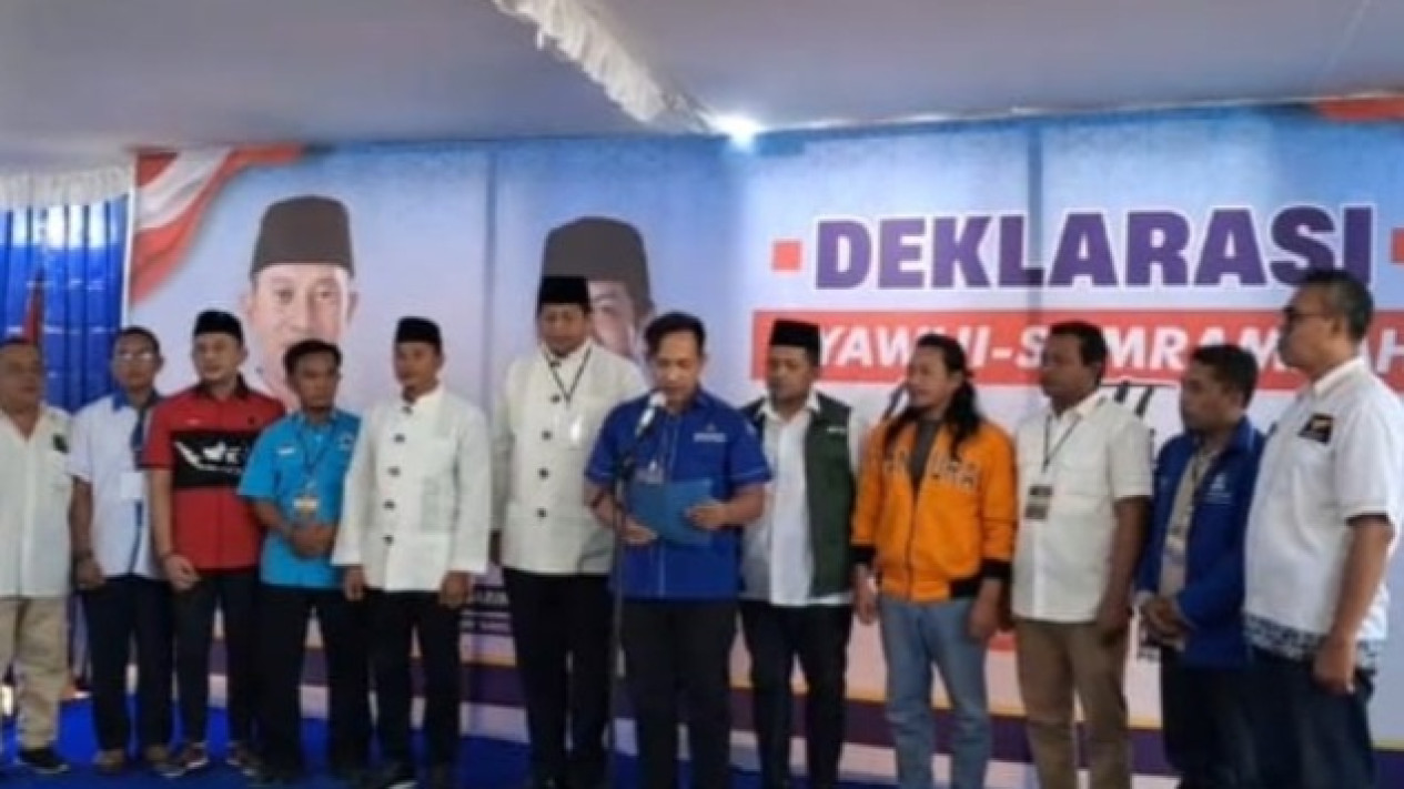 Politik Mencair, PDIP Gabung Demokrat bersama Koalisi 13 Partai, Usung Indrata-Gagarin di Pilbup 2024
            - galeri foto