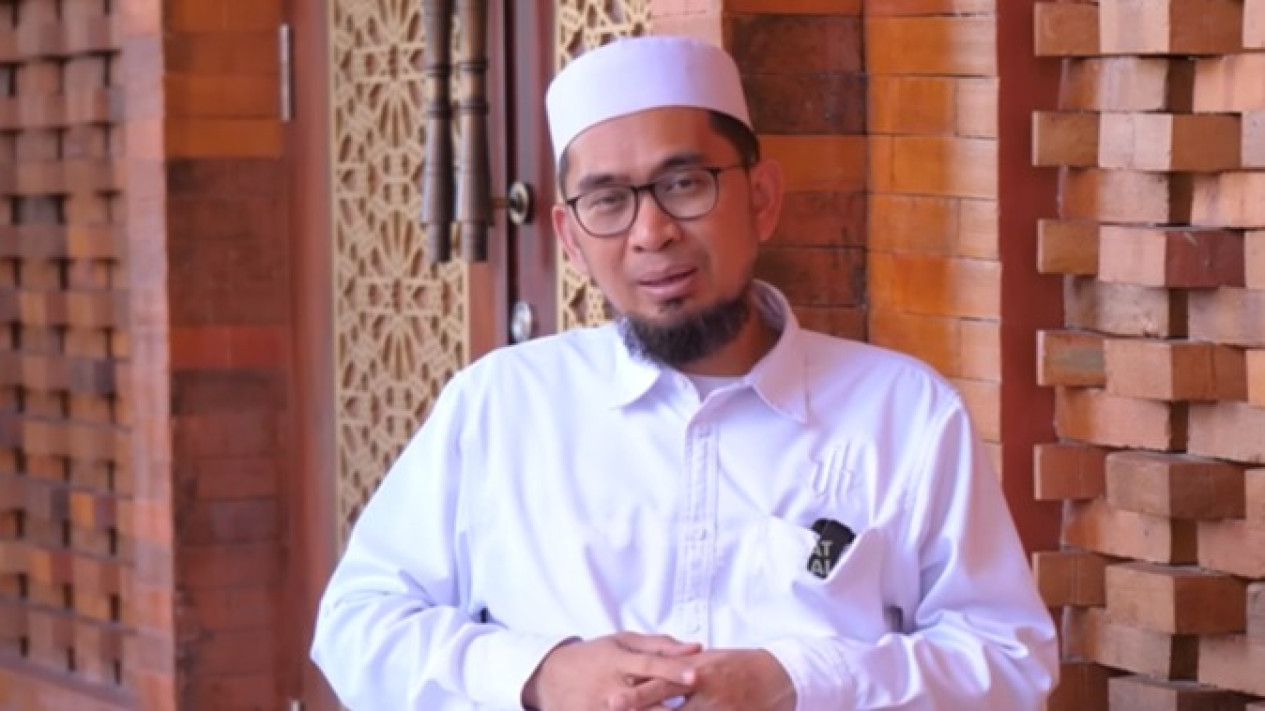 Ingin Terbebas dari Riba tapi Masih Kerja di Bank, Pilih Resign atau Tidak? Ustaz Adi Hidayat Jelaskan Kalau…
            - galeri foto