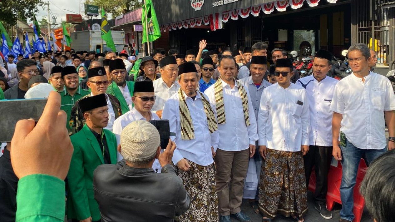 Tak Mau Pilkada Wonosobo Lawan Kotak Kosong Lagi, PPP dan PAN Daftarkan Paslon Melawan Koalisi Besar
            - galeri foto