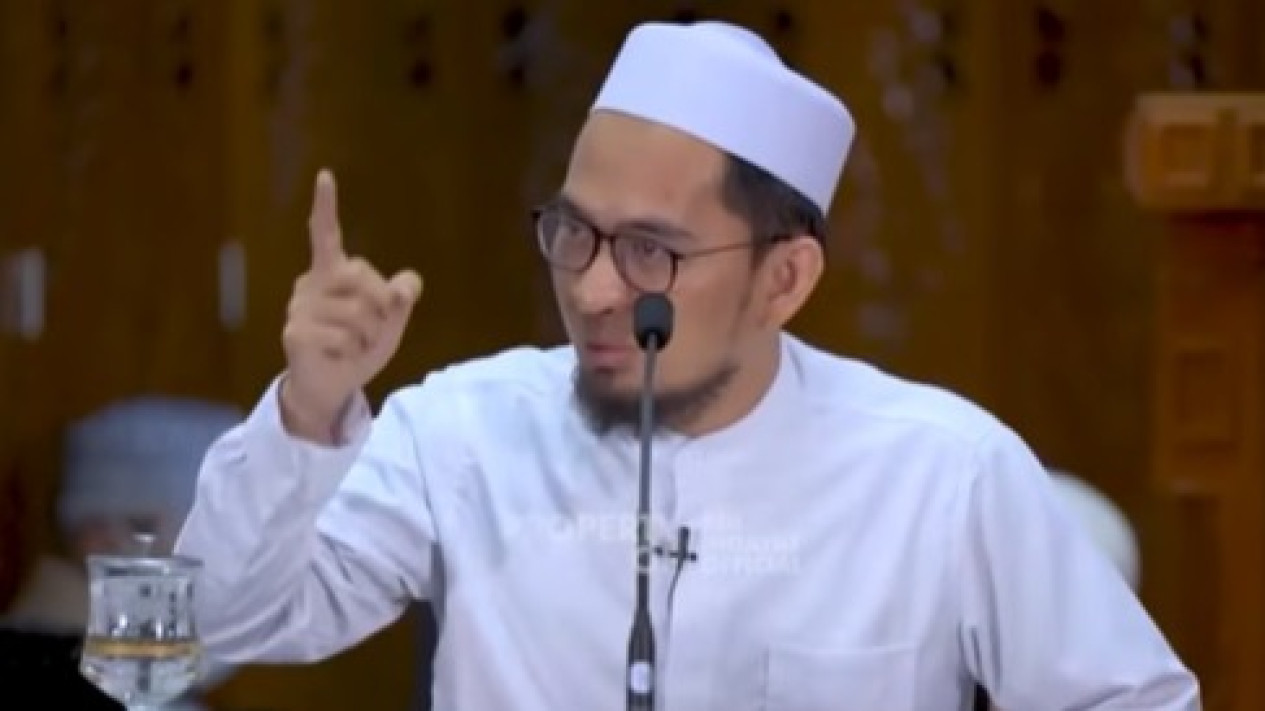 Waktu Istimewa yang Sering Dilalaikan, Ustaz Adi Hidayat: Padahal Dapat Dunia dan Isinya
            - galeri foto