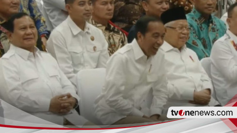 Momen Jokowi Tertawa Lepas dalam Acara Apel Akbar Kader Gerindra, Ini Penyebabnya