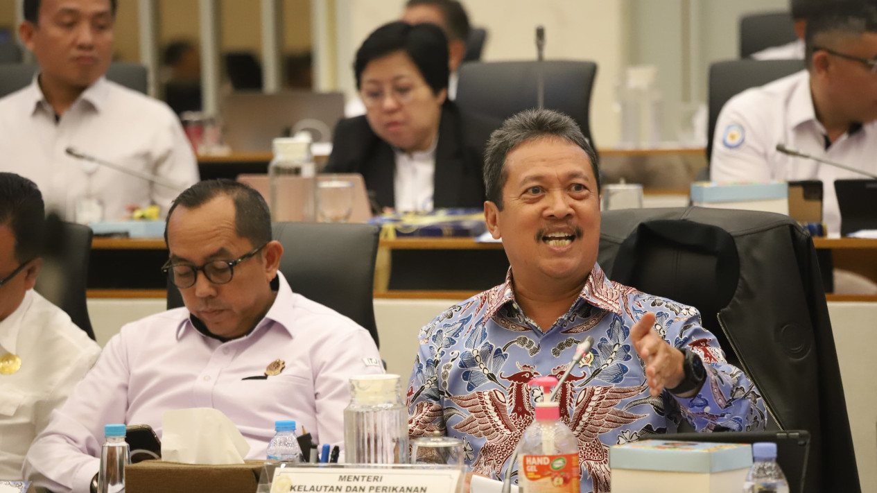 KKP Minta Tambahan Anggaran untuk Ekonomi Biru, Menteri Trenggono Paparkan Program Ketahanan Pangan di 2025
            - galeri foto