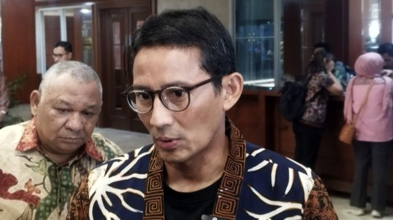 Takut Kena PHP Prabowo, Sandiaga Uno Beres-beres Barangnya Jelang Tinggalkan Rumah Dinas Menteri
            - galeri foto