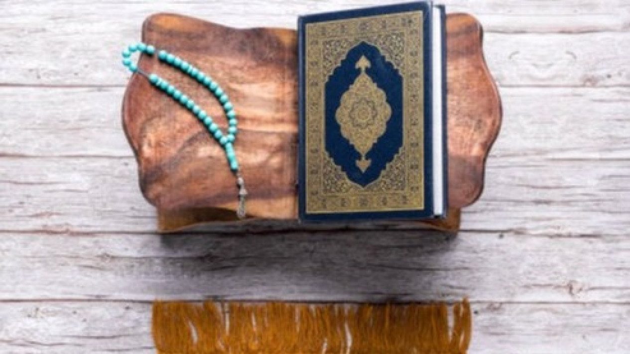 Tafsir Surah Al Asr Ayat 2
            - galeri foto