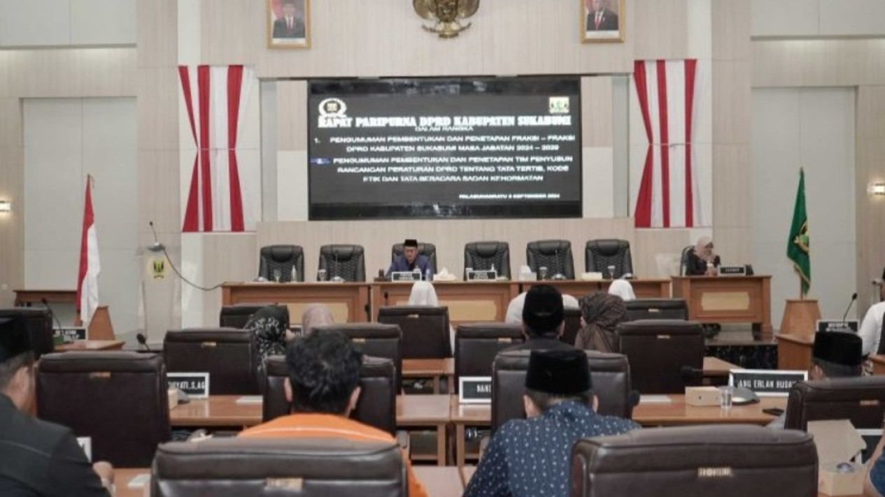 DPRD Sukabumi Tetapkan Ketua Fraksi, Ini Daftar Namanya
            - galeri foto