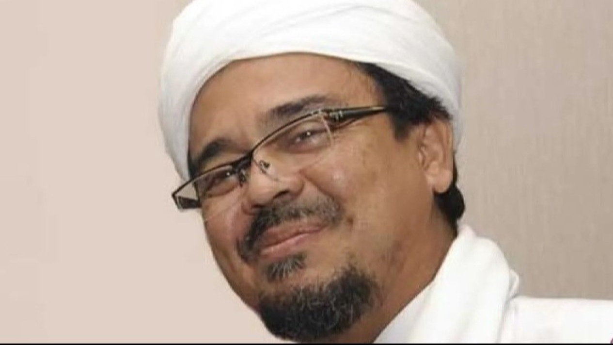 Ceramah Habib Rizieq Hargai Paus Fransiskus Bikin Adem, HRS Ternyata Hafal Menjelaskan Tentang Misa Suci
            - galeri foto