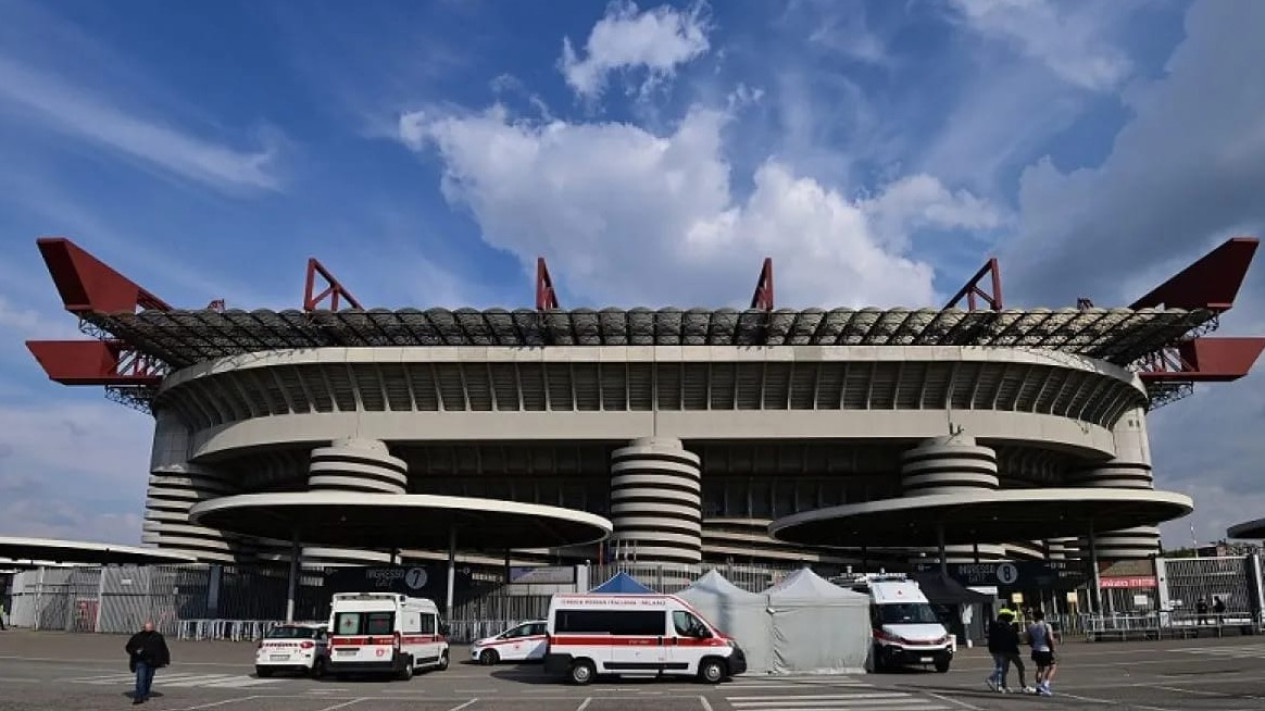 Kompak! Inter Milan dan AC Milan Tolak Rencana Renovasi Stadion San Siro, Ini Alasannya 
            - galeri foto