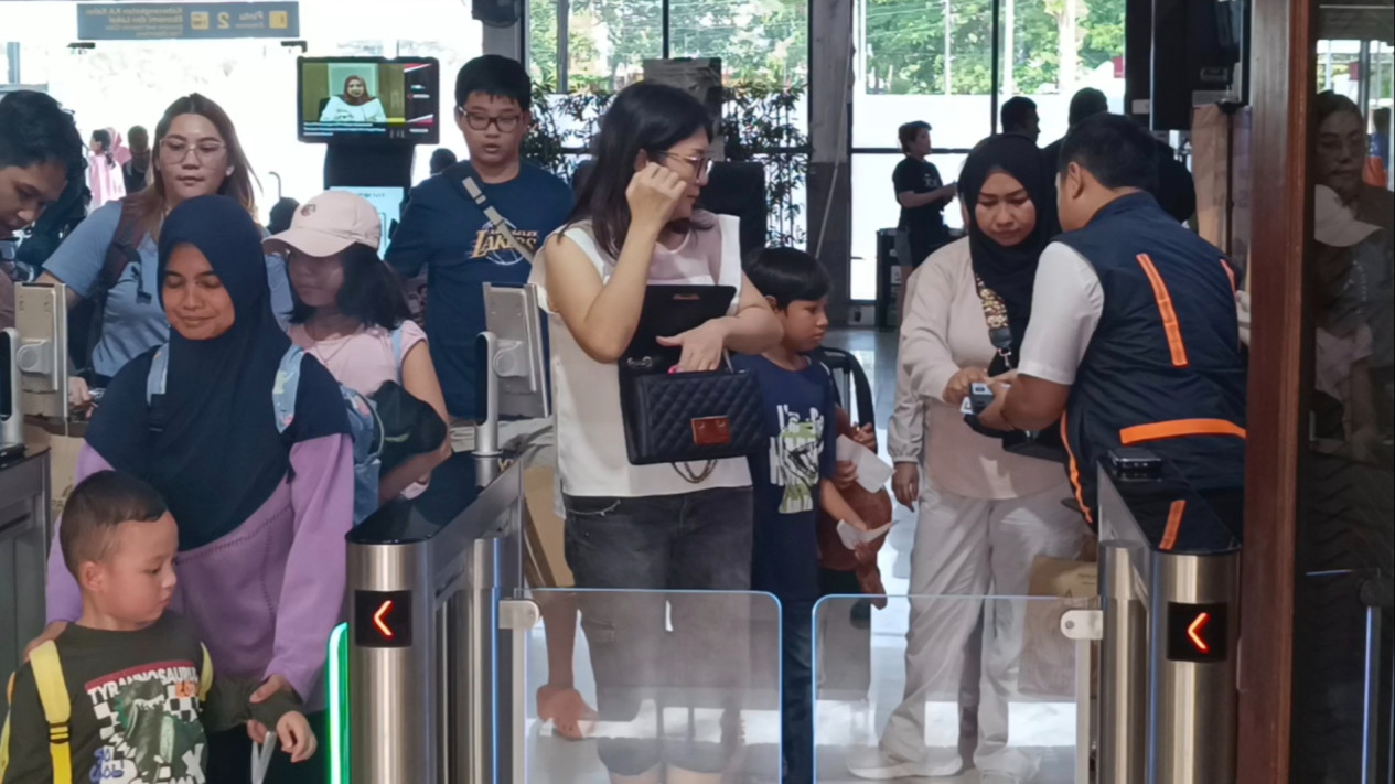 Akhir Libur Panjang Peringatan Maulud Nabi Muhammad SAW, 20 Ribu Pelanggan KA Berangkat dari Daop 8 Surabaya
            - galeri foto