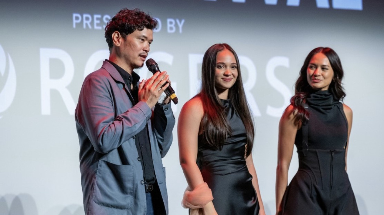 Film Laga Terbaru Timo Tjahjanto, The Shadow Strays Dapat Tepuk Tangan Meriah di Festival Film Internasional Toronto
            - galeri foto