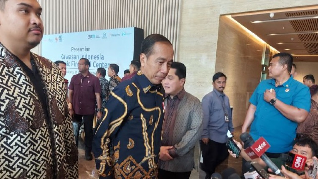 Viral Venue PON 2024 di Aceh Belum Selesai Dibangun dan Tak Layak Pakai, Ini Kata Jokowi
            - galeri foto