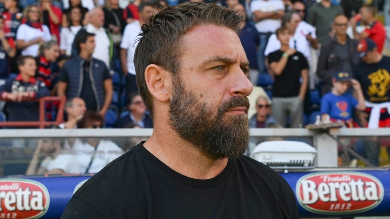 Kejutan! Daniele De Rossi Resmi Dipecat AS Roma Usai Tak Pernah Menang di Empat Laga Pembuka Serie A
            - galeri foto