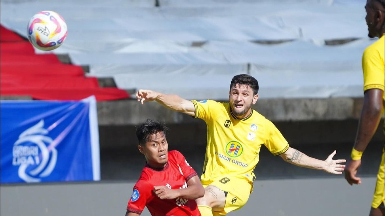 Hasil Liga 1: Barito Putera Bikin Semen Padang Merana, Persik Kediri Tendang Persita Tangerang
            - galeri foto