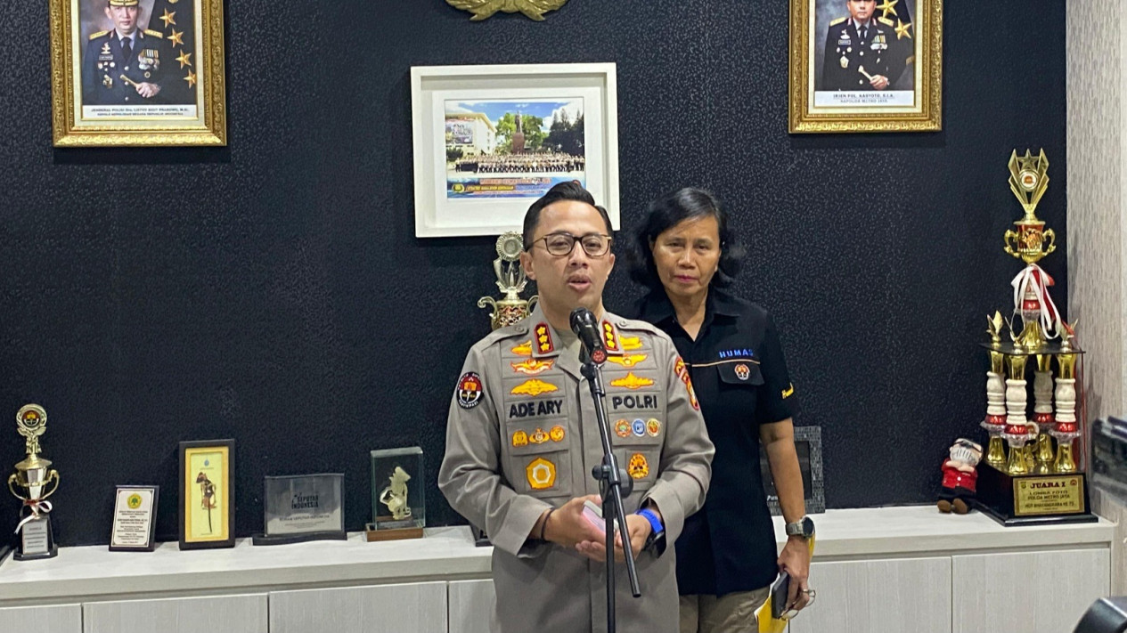 Bos Brandoville Studio Penganiaya Karyawannya Tak Kunjung Tertangkap, Polisi Sebut Sudah Kabur ke Luar Negeri
            - galeri foto