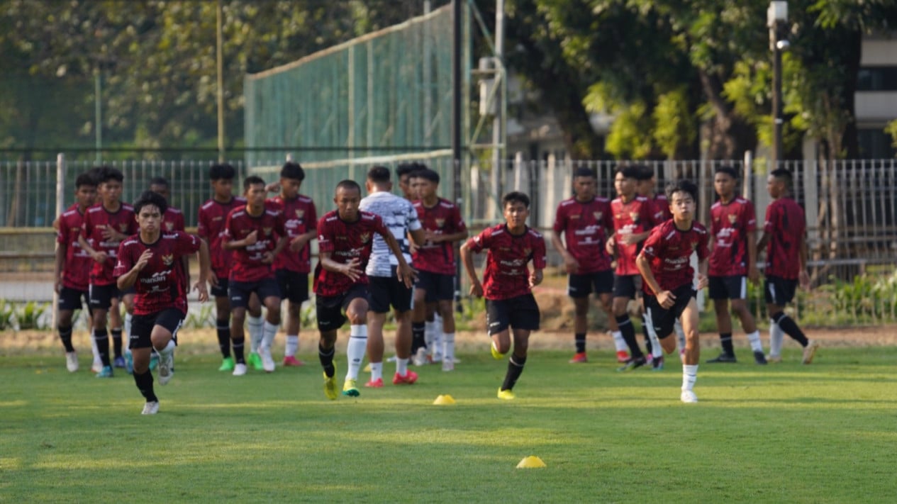 Timnas Indonesia U-16 Alami Kekalahan di Laga Perdana Pinatar Supercup 2024
            - galeri foto