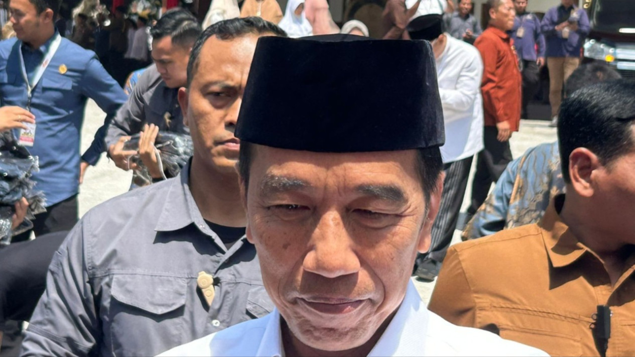 Tak Hanya 6 Juta NPWP, Punya Gibran Juga Dibobol, Jokowi Lontarkan Perkataan Ini
            - galeri foto