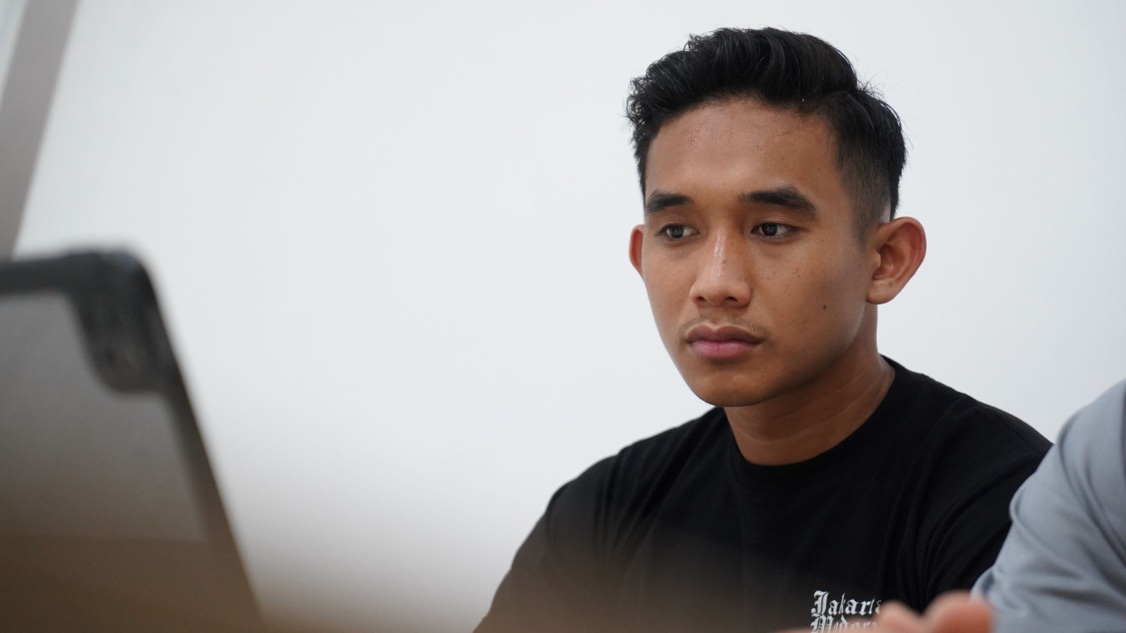 Rizky Ridho Tutup Mata Atas Kondisi Terpuruk Persib, Fokus Tunaikan Janji Jakmania
            - galeri foto