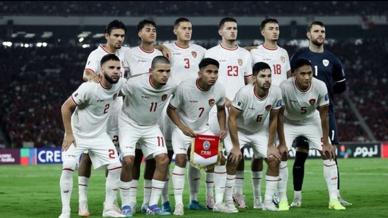 Fans Malaysia Cuma Bisa Ngelus Dada, Mau Gak Mau Terima Kenyataan Timnas Kecintaannya Bisa Turun Ranking di FIFA
            - galeri foto