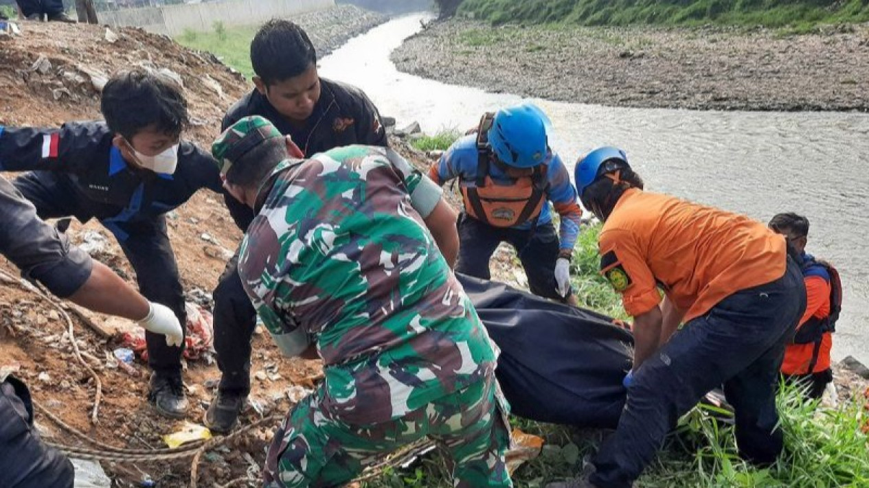 Soal Kasus 7 Remaja Tewas Masuk Sungai, Kompolnas: Tunggu Pembuktian Sesuai Fakta
            - galeri foto