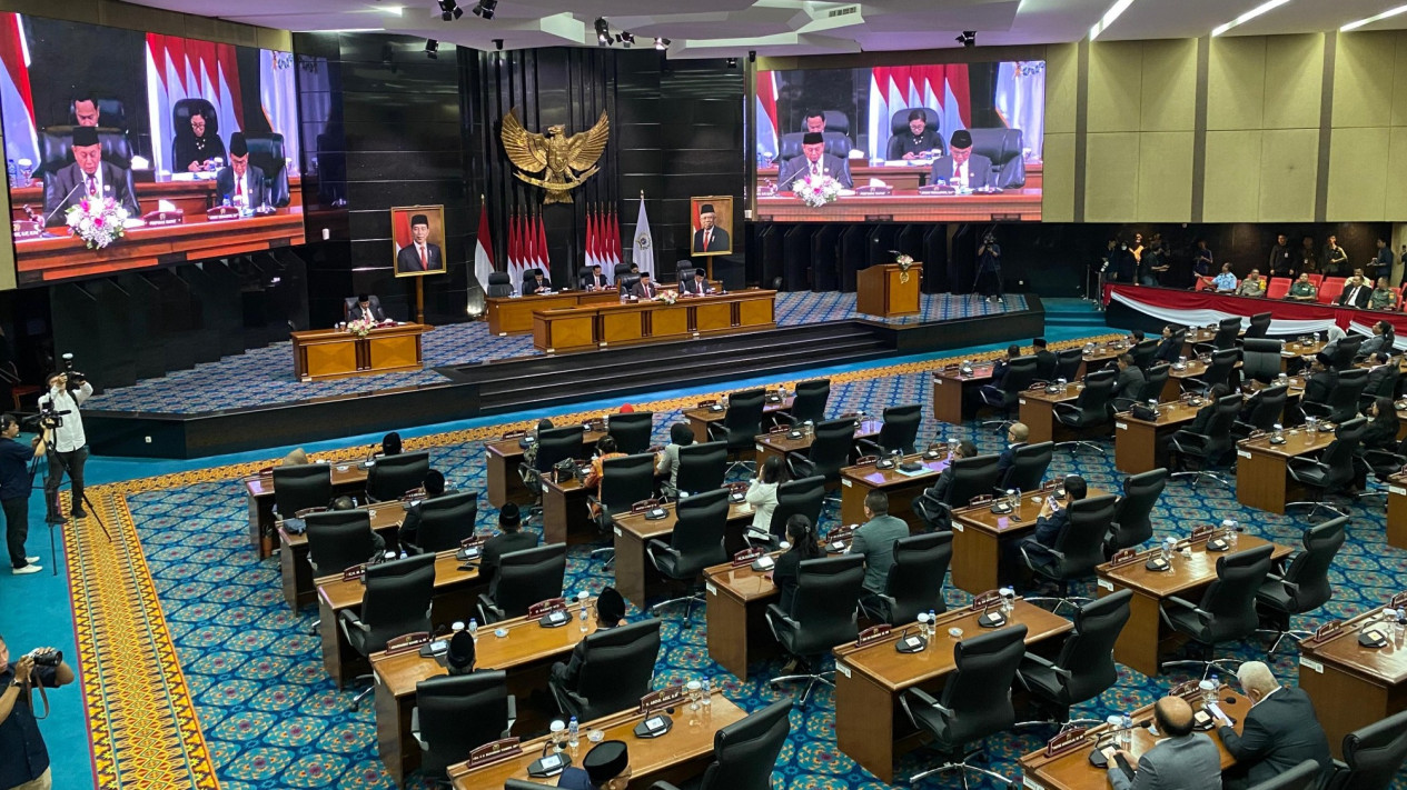 Ini Jajaran Pimpinan Definitif DPRD Jakarta Periode 2024-2029, Khoirudin Terpilih Jadi Ketua
            - galeri foto