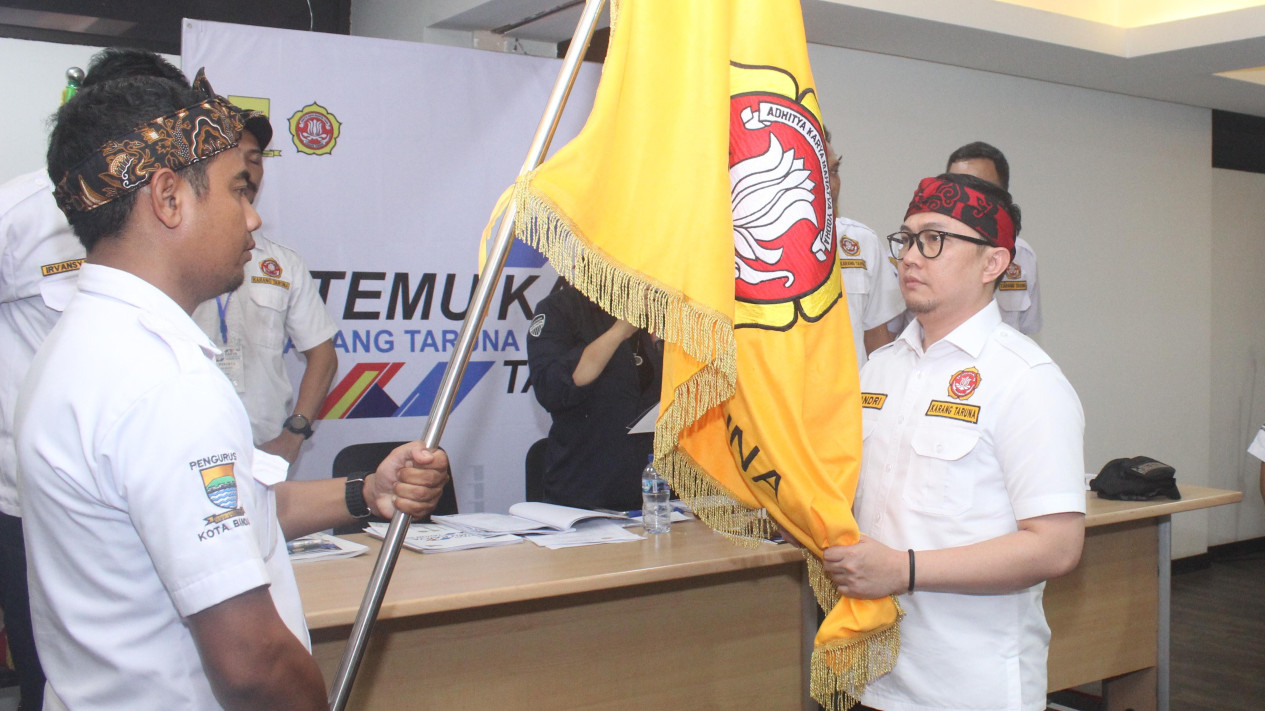 Terpilih Kembali Jadi Ketua Karang Taruna Kota Bandung, Andri Gunawan Kebut Program Kerja yang Tertunda
            - galeri foto