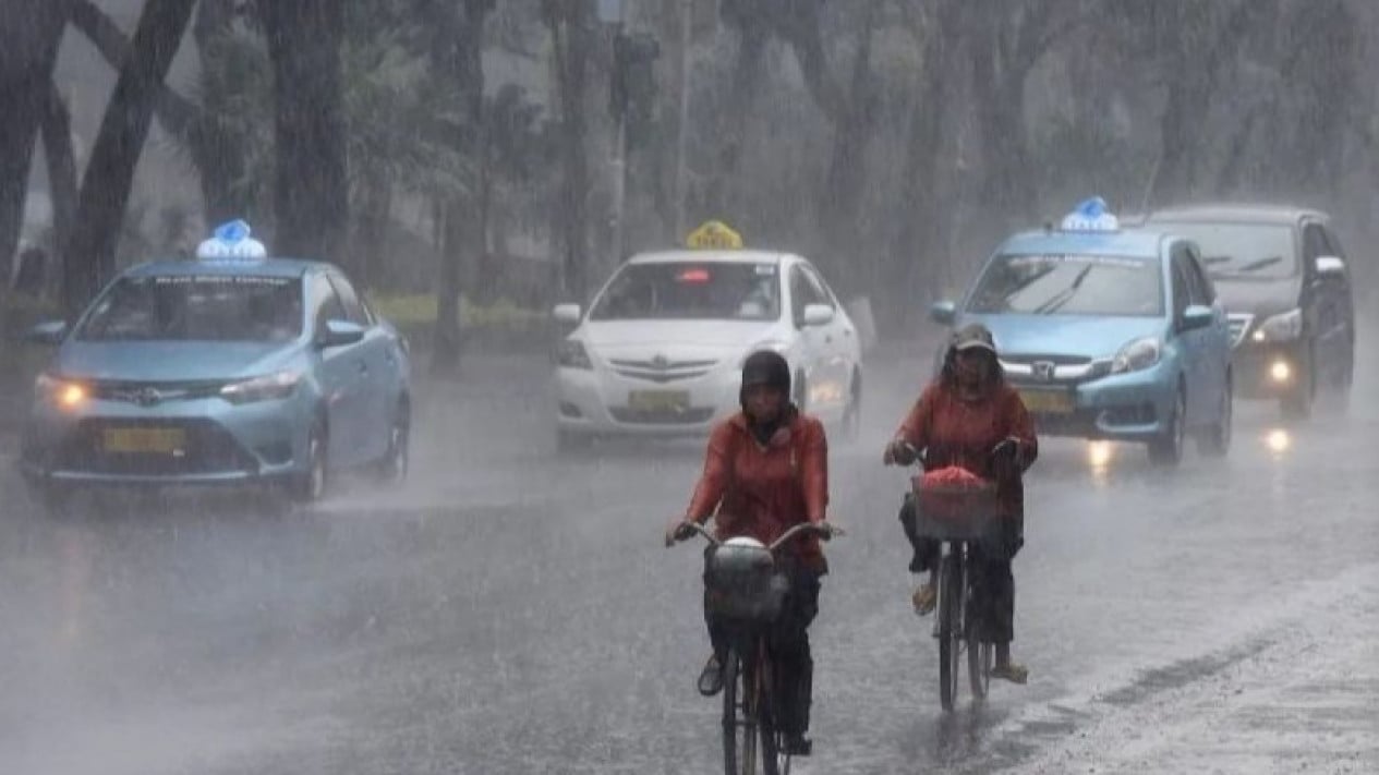 Ada Kabar Buruk, Semua Warga Indonesia Diminta Harus Waspada pada Selasa 24 September 2024
            - galeri foto