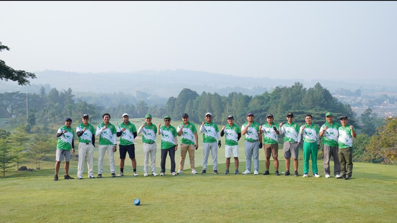 Diramaikan 22 Peserta, Turnamen Golf Gema Kosgoro Sukses Terlaksana di Sentul
            - galeri foto