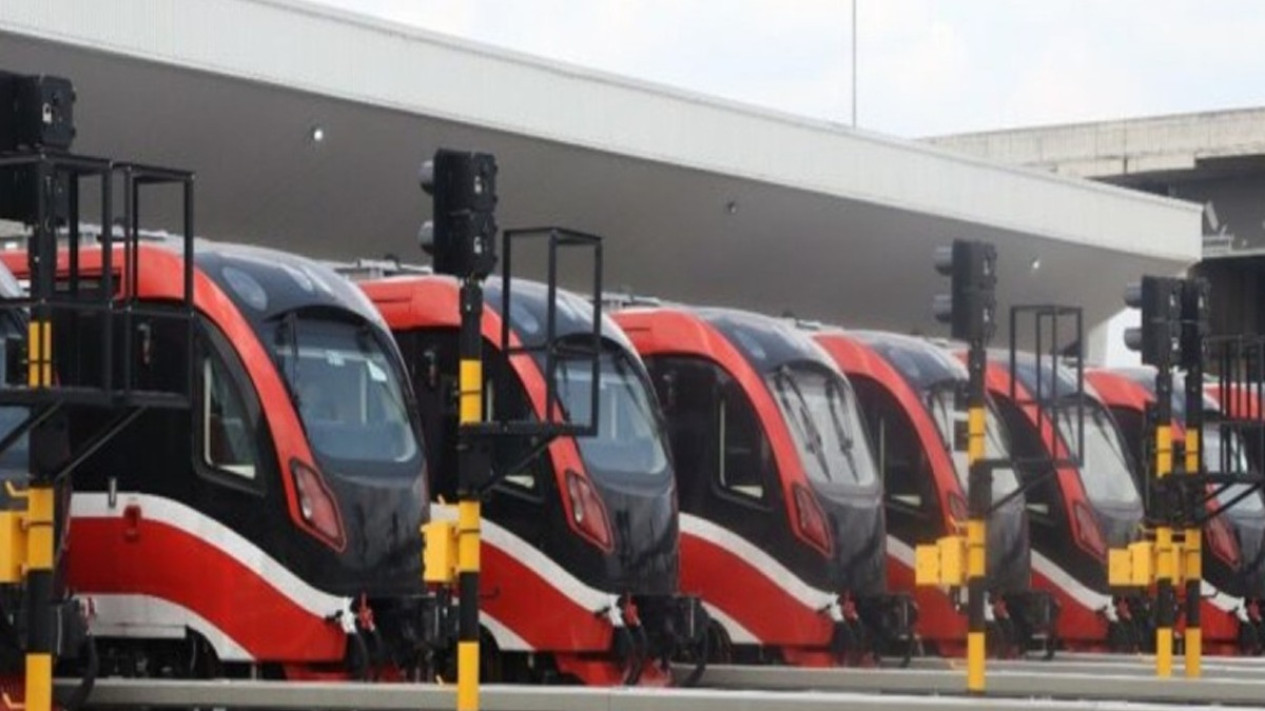 Jumlah Perjalanan Berkurang, Cek Jadwal LRT Jabodebek Terbaru, Kereta Terakhir Pukul 11 Malam
            - galeri foto