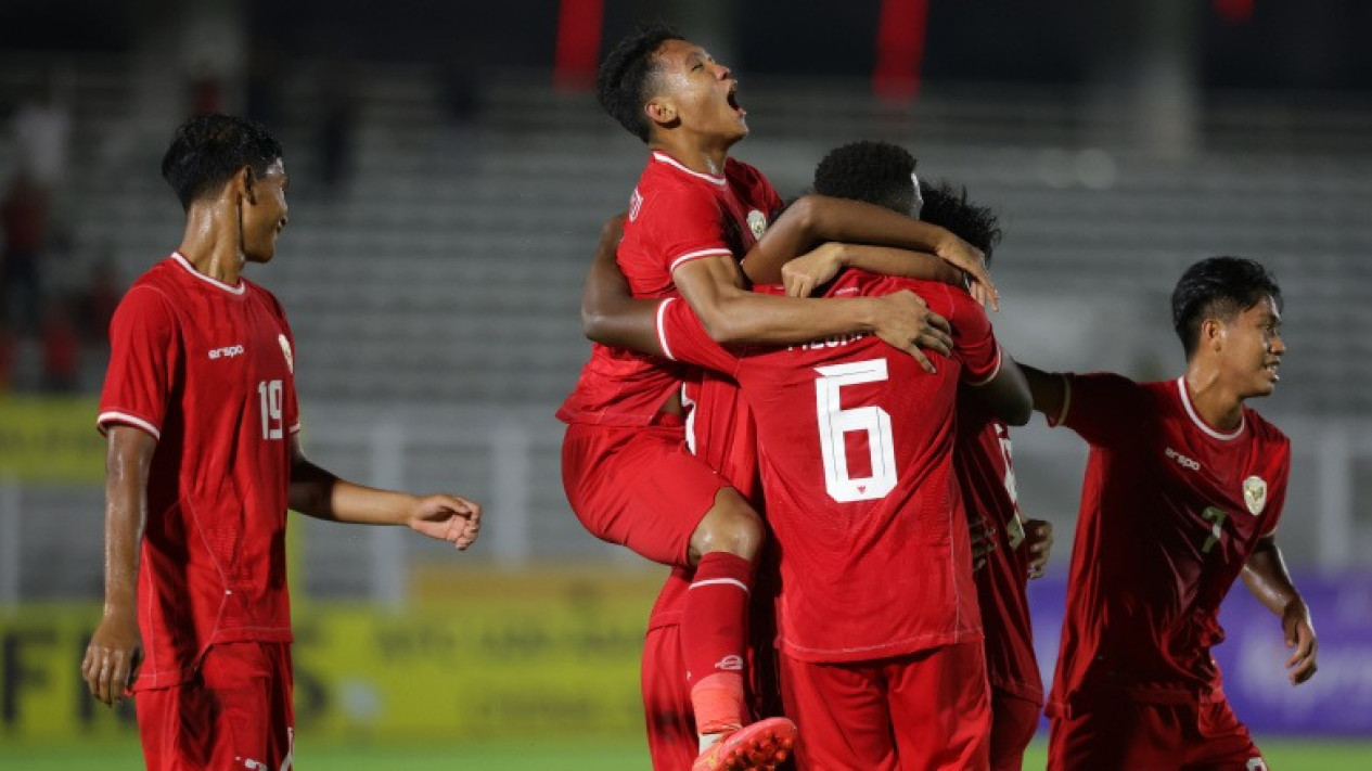 Taktik 3 Bek Ala Thomas Tuchel Jadi Andalan Timnas Indonesia di Kualifikasi Piala Asia U-20 2025, Indra Sjafri Beri Penjelasan
            - galeri foto