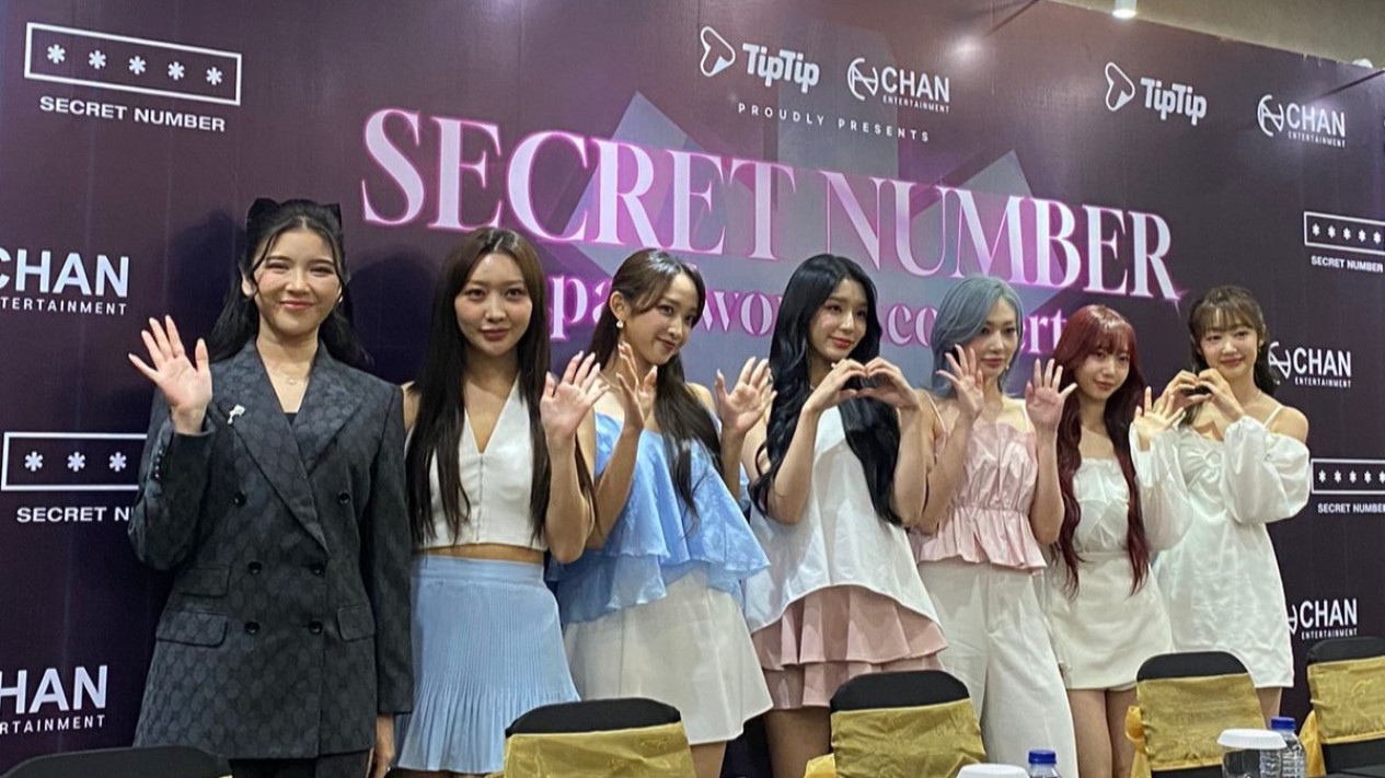 Akhirnya Konser Solo di Jakarta, Secret Number Akui Gugup dan Semangat
            - galeri foto