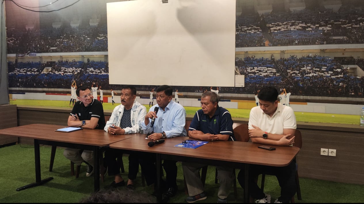 Persib Bandung Tak Temukan Titik Terang Kasus Pelecehan di Stadion? Beri Saran Ini pada Korban dan Steward
            - galeri foto