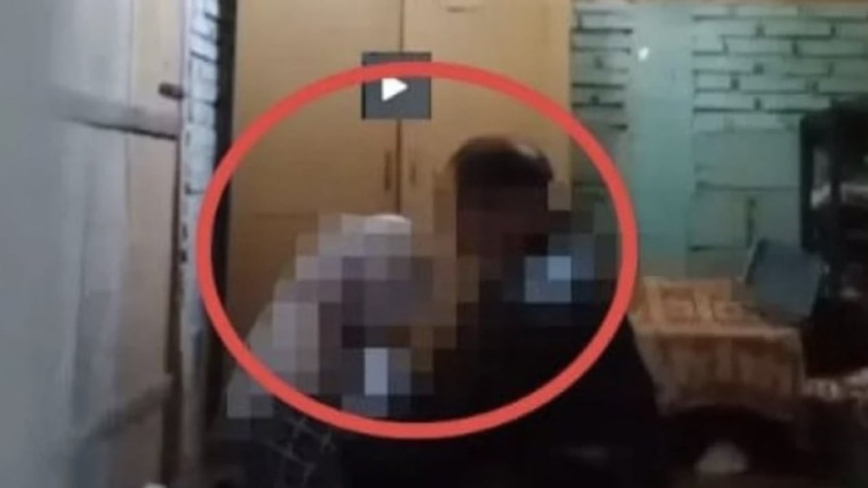 Link Video Syur dengan Guru Viral, Kondisi Siswi di Gorontalo Nelangsa Memprihatinkan, Kepsek Sampai Rela Lakukan Ini
            - galeri foto