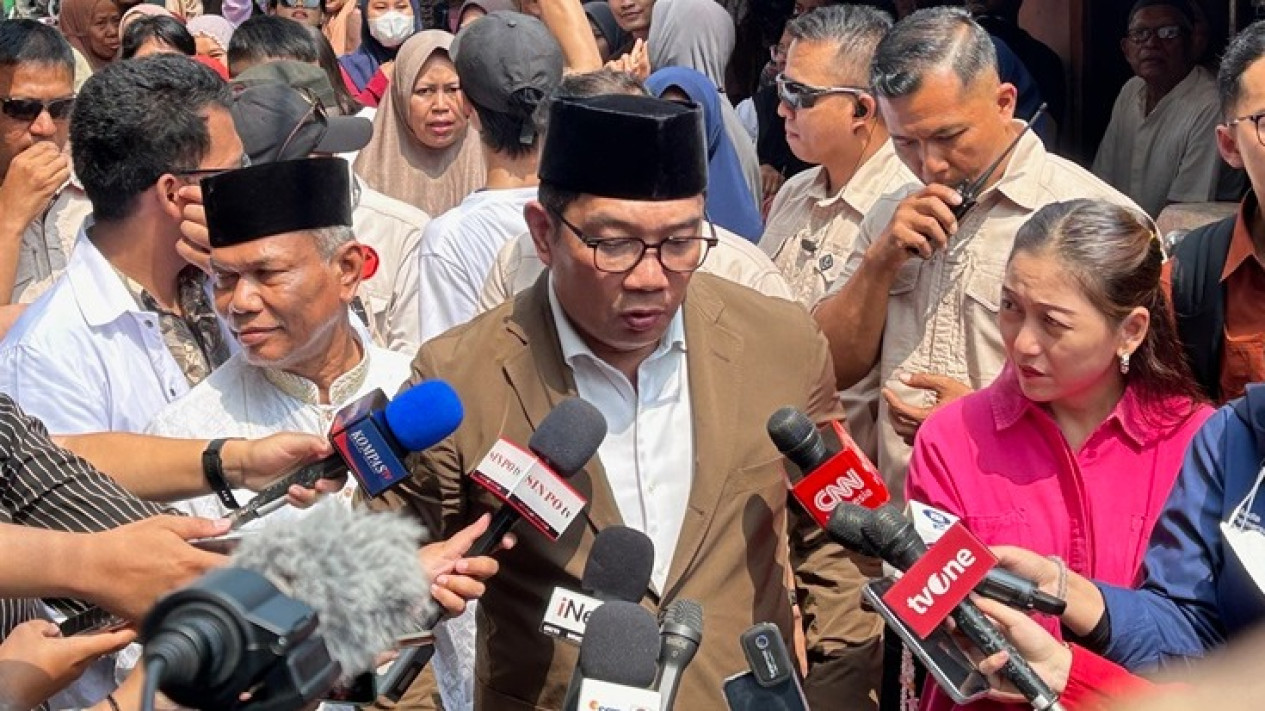 Ridwan Kamil Sambangi Dewan Masjid Indonesia, Serap Aspirasi Anggaran Masjid Ditingkatkan
            - galeri foto