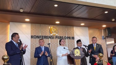 5 Pimpinan DPR Kompak Minta Maaf di Hari Terakhir Menjabat