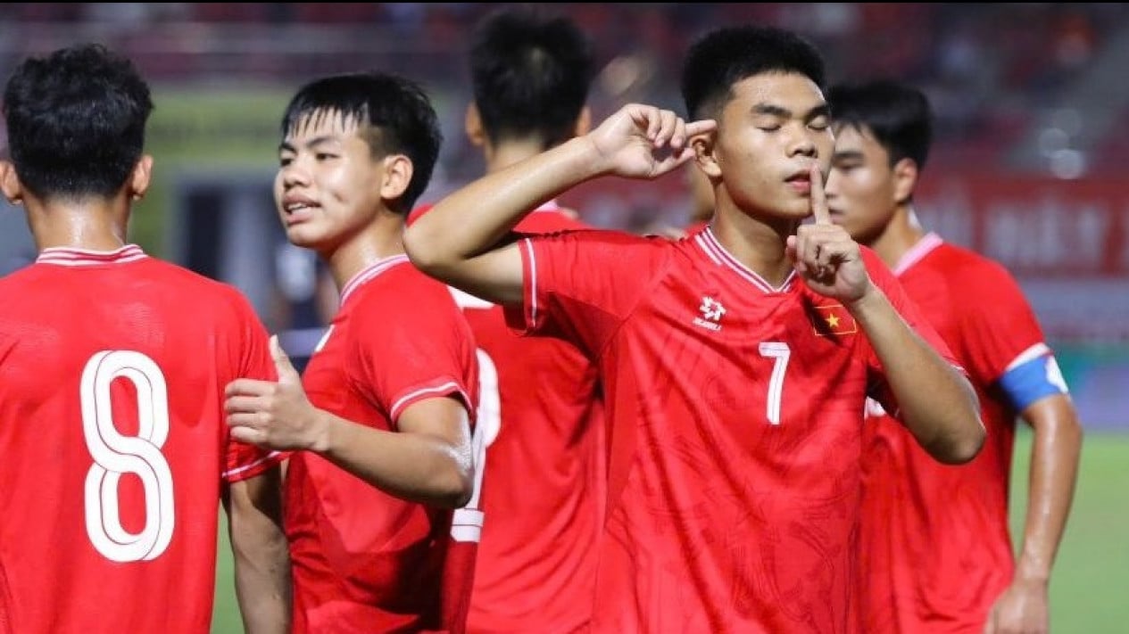 Reaksi Geram Fans Vietnam Melihat Tim Kesayangannya Gagal Lolos Putaran Final Piala Asia U20, Berani Sebut Timnas Indonesia ...
            - galeri foto