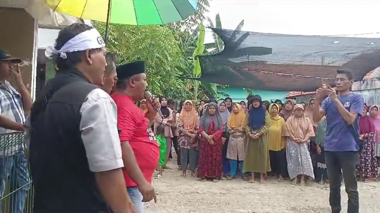 Gaet Emak-emak, GERTAK Brebes Kampanye Menangkan Kotak Kosong di Pilkada 2024
            - galeri foto