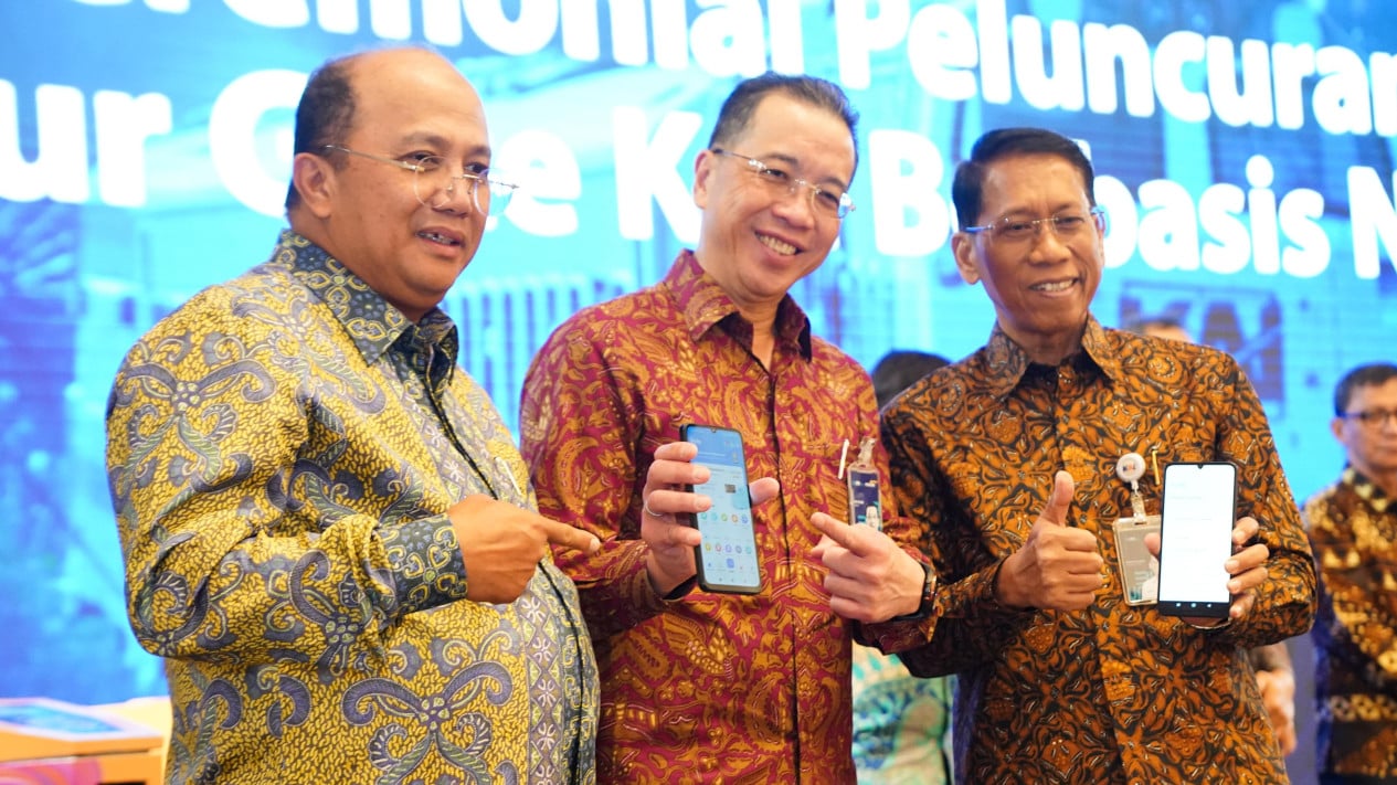 Sinergi Digital BUMN, Bank Mandiri dan KAI Group Hadirkan Pembayaran NFC untuk KRL dan LRT
            - galeri foto