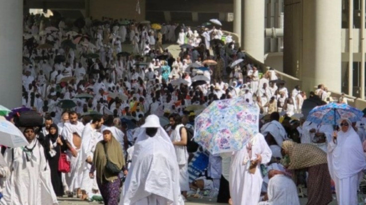 Haji Tanpa Daftar Tunggu Lama, PIHK di bawah Kemenag Adakan Progam  Haji ONH Plus
            - galeri foto