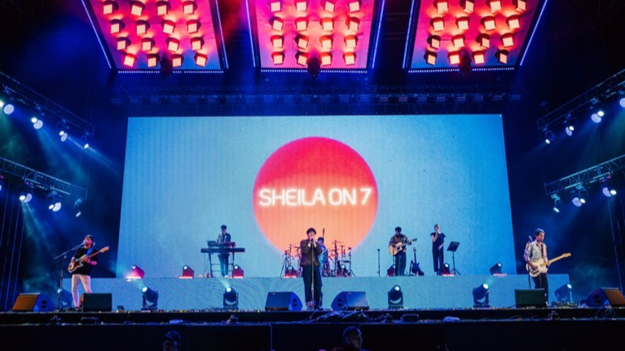 Konser Sheila On 7 Pecah, Sukses Ajak 35 Ribu Sheila Gank Bernostalgia di Bandung
            - galeri foto