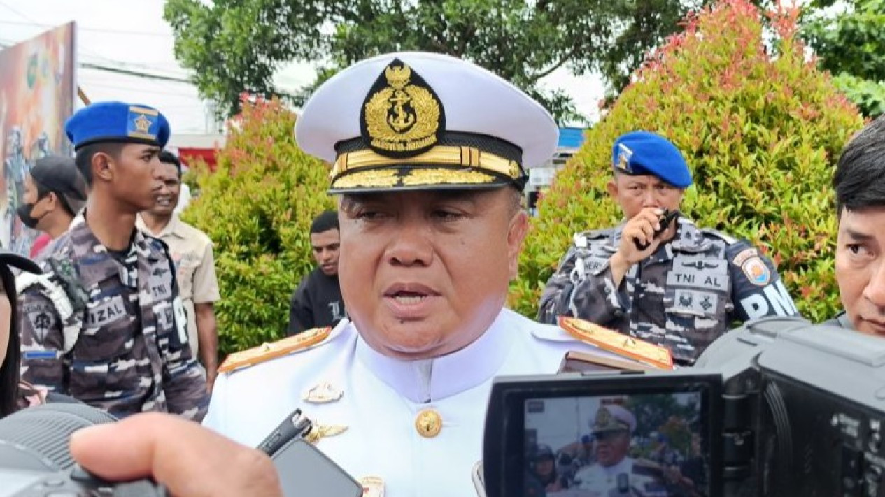 Soal Penemuan Amunisi dan Magasin di Laut Nabire, Brigjen TNI Ludy Prastyono: Belum Tentu Aparat Terlibat
            - galeri foto