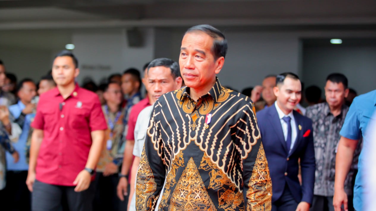 10 Tahun Bangun Infrastruktur, Jokowi Habiskan Anggaran Segini: Apa Saja Wujudnya?
            - galeri foto