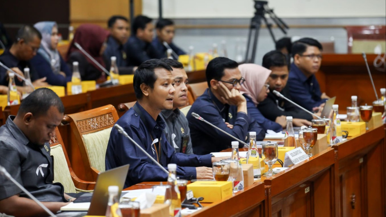 Diminta Bersabar, Prabowo Janji Hakim di Indonesia Akan Naik Gaji
            - galeri foto