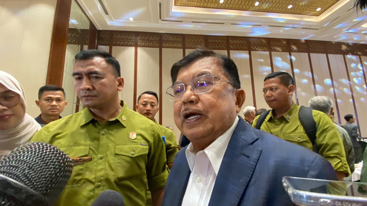 Jusuf Kalla Titip Pesan untuk Pemerintahan Prabowo-Gibran: Laksanakan Hukum secara Baik
            - galeri foto