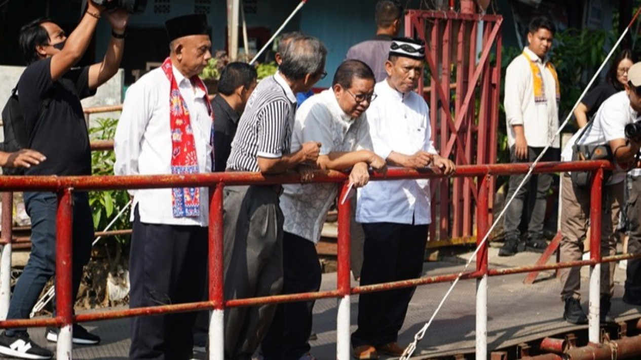 Ingin Antisipasi Banjir di Kali Sunter Cipinang, Pramono Anung Bakal Naturalisasi 34 Bidang Lahan
            - galeri foto