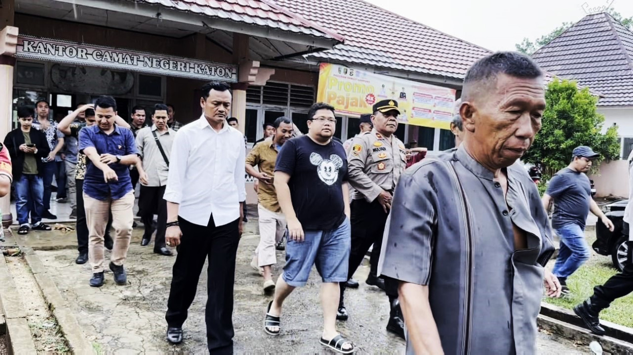 Gakkumdu Pesawaran Lampung Sebut Camat Enggo Pratama Terbukti Langgar Netralitas ASN, Terancam Sanksi Pidana
            - galeri foto