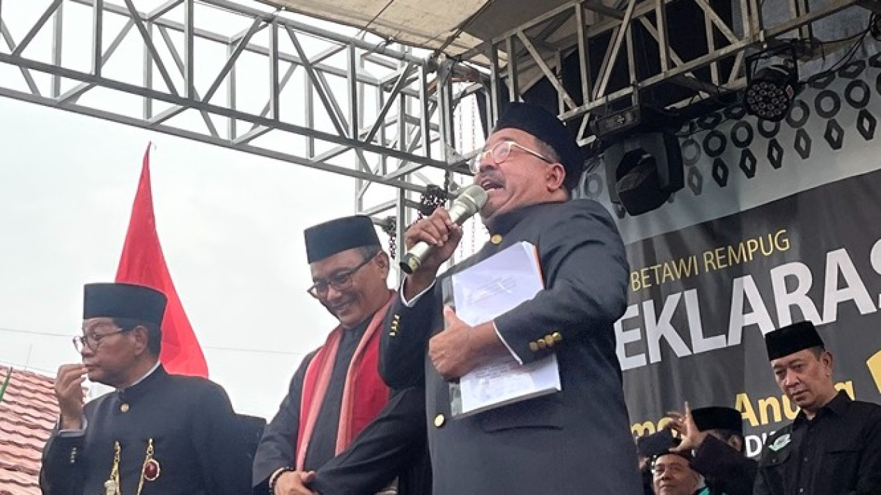 Si Doel Terharu Terima Naskah Akademik Lembaga Adat Betawi: Udah Waktunya Betawi ke Tengah
            - galeri foto