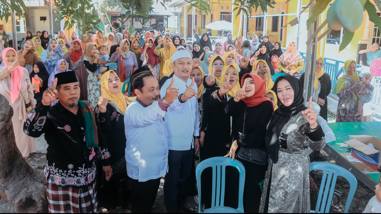 Bambang Hermanto, Nginep Dirumah warga Untuk Dengarkan Aspirasi Warga
            - galeri foto